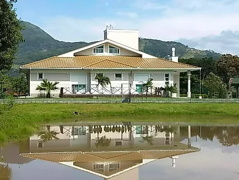 Casa em Sul do Rio, Santo Amaro da Imperatriz