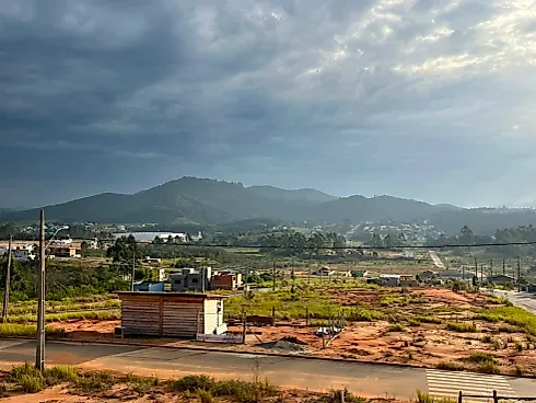 Areias do Meio, Governador Celso Ramos