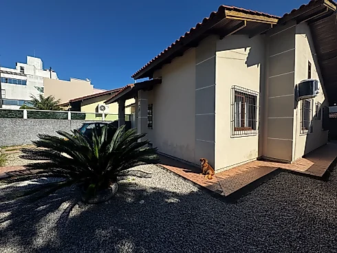Casa à Venda no Bairro Rio Caveiras – Biguaçu/SC - Casa em Rio Caveiras, Biguaçu - Foto 4