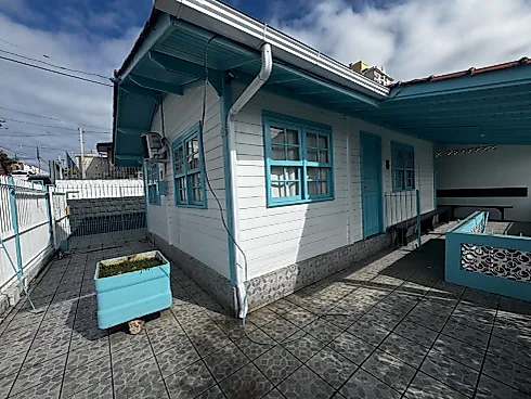 Casa à Venda no Bairro Barreiros – São José/SC - Casa em Barreiros, São José - Foto 2
