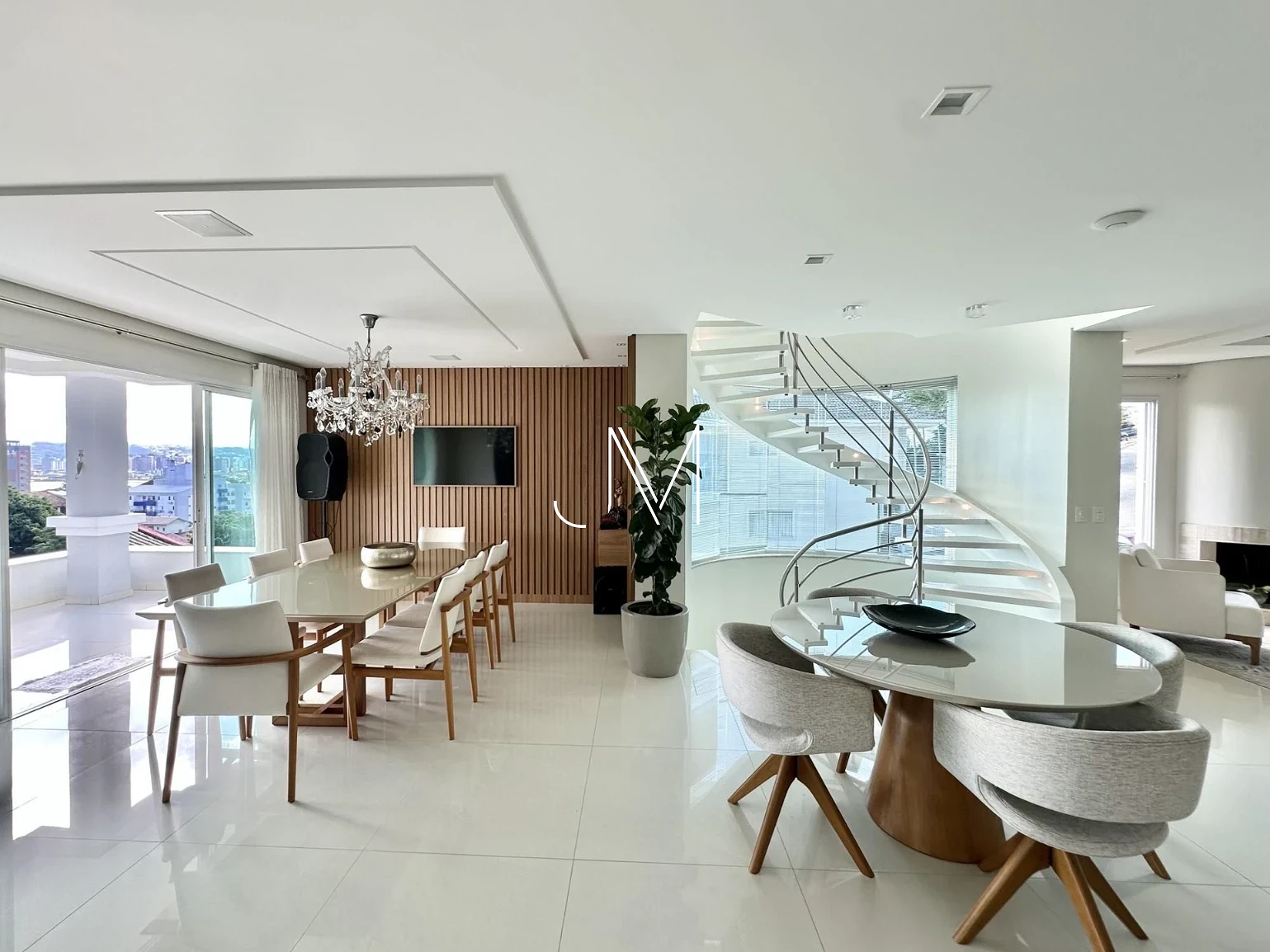 Casa 4 Quartos com 4 Suítes e 505m² - Itaguaçu - Foto 1