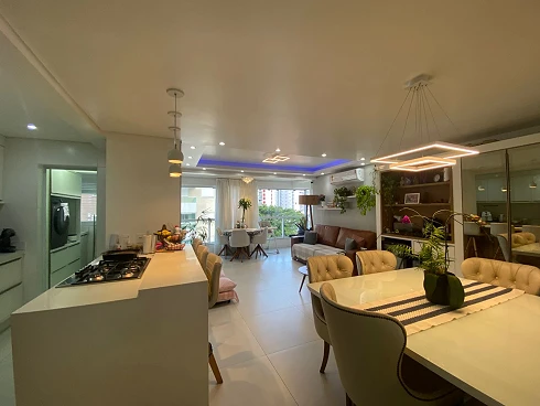 Apartamento em Kobrasol, São José