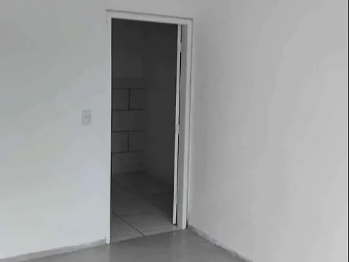 Kitnet em Potecas, São José