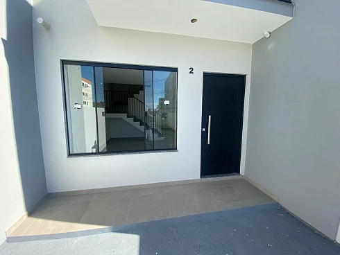 Sobrado geminado em Areias, São José