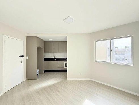 Apartamento em Fazenda Santo Antônio, São José