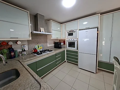 Casa em Ponta de Baixo, São José