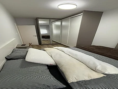Thumbnail 13