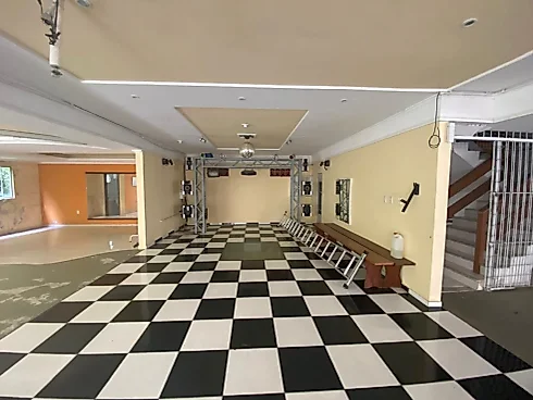 Prédio em Serraria, São José