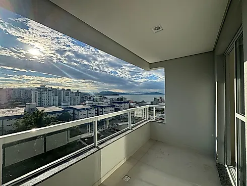 Apartamento em Barreiros, São José