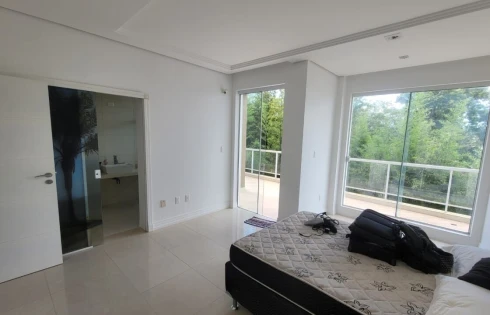 Sobrado em Cacupé, Florianópolis