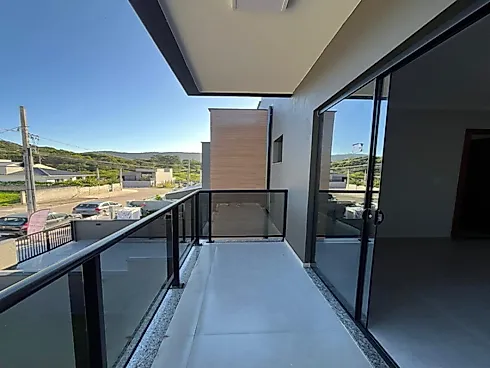 Casa 2 Quartos com 2 Suítes e 109m² - Forquilhas Leste