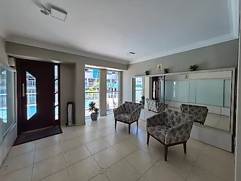 Apartamento com 02 Dormitórios à Venda em Barreiros. - Foto 21