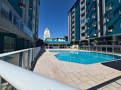 Apartamento com 02 Dormitórios à Venda em Barreiros. - Foto 25
