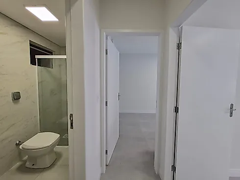 Apartamento com 02 Dormitórios à Venda em Barreiros. - Foto 18