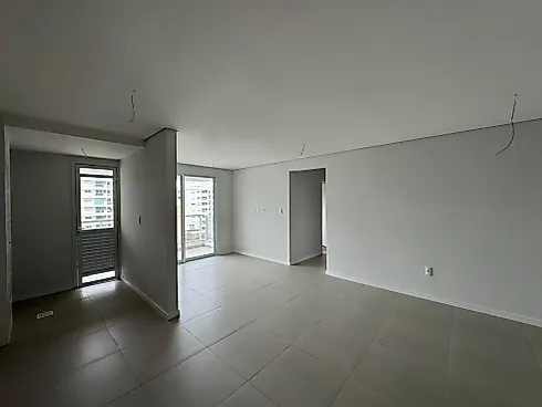 Apartamento 2 Quartos com 1 Suíte e 70m² - Barreiros - Foto 2