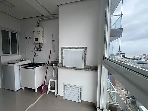 Apartamento 2 Quartos, 1 Suite e Sacada com Churrasqueira - Barreiros Vista Mar - Foto 9