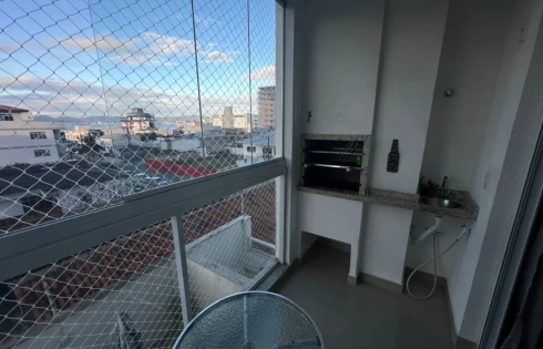 Apartamento em Barreiros, São José