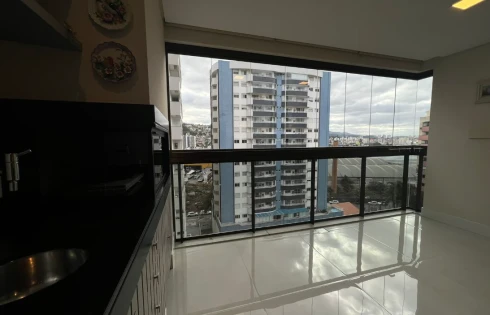 Apartamento em Kobrasol, São José