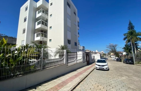 Apartamento em Coqueiros, Florianópolis