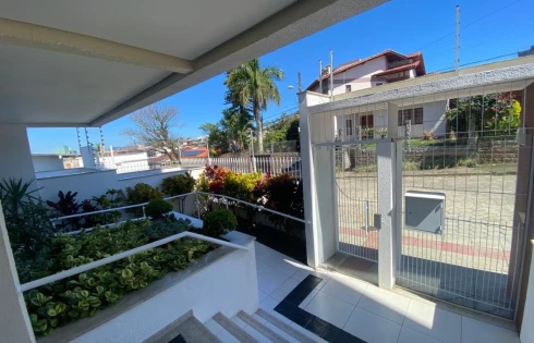 Apartamento em Coqueiros, Florianópolis