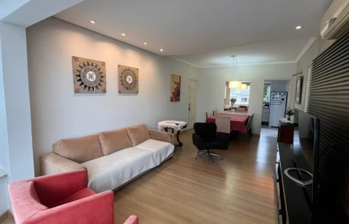 Apartamento em Agronômica, Florianópolis