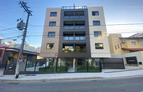Apartamento em Coqueiros, Florianópolis