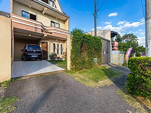 Sobrado Triplex à Venda 3 Quartos 1 Suíte - Uberaba Curitiba - Sobrado geminado em Uberaba, Curitiba - Foto 2