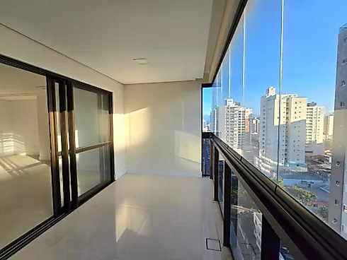 Apartamento em Kobrasol, São José