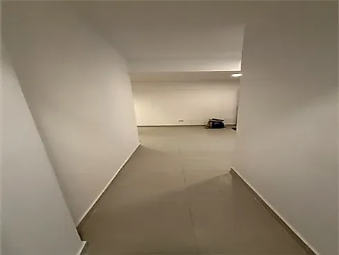Thumbnail 19