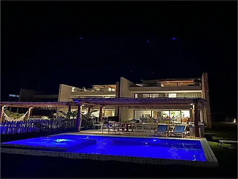 Casa com 5 Suítes e 475m² - Centro - Foto 8