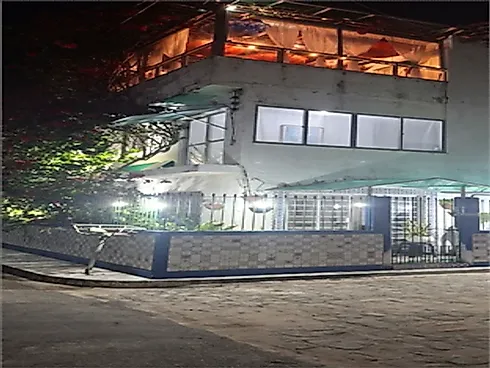 Casa 5 Quartos com 5 Suítes e 253m² - Centro - Foto 1