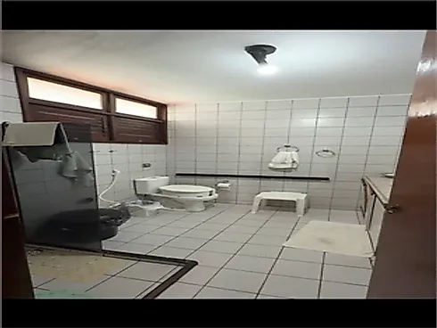 Casa 5 Quartos com 2 Suítes e 530m² - Farol - Foto 24