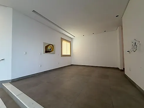 Thumbnail 12