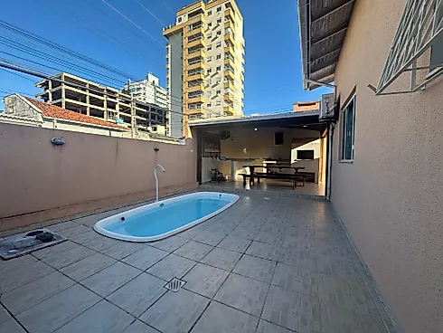 Casa 4 Dormitorios em Barreiros - Foto 24