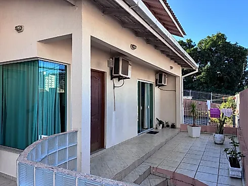 Casa 4 Dormitorios em Barreiros - Foto 42