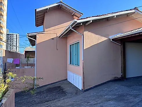 Casa 4 Dormitorios em Barreiros - Foto 47