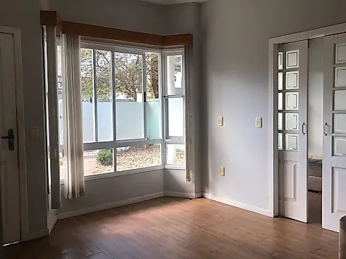 Casa com 4 Quartos, 3 Salas, 2 Suítes, Cozinha Conjugada, Áreade Serviços - Foto 15