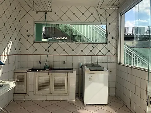 Casa com 4 Quartos, 3 Salas, 2 Suítes, Cozinha Conjugada, Áreade Serviços - Foto 8