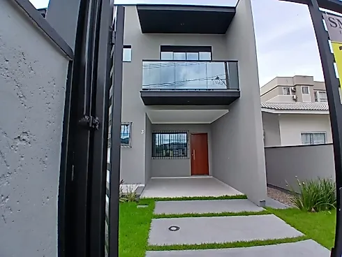 Sobrado 115M2 com 2 Suítes, com Passagem Lateral