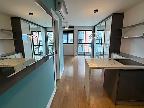 Apartamento Studio, com Móveis Planejados, Vaga de Garagem e Hobby Box. Conta com Persianas Automatizadas em um Ambiente Moderno, Funcional - Foto 8