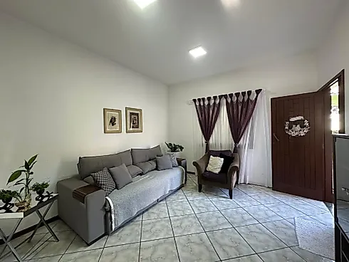 Casa 3 Quartos com 1 Suíte - Ampla Área de Piscina - Foto 13