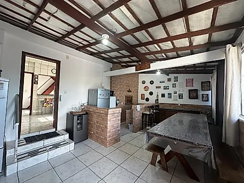 Casa 3 Quartos com 1 Suíte - Ampla Área de Piscina - Foto 15