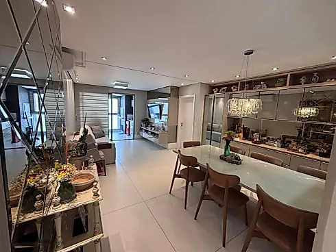 Apartamento Balneário Estreito com 3 Suítes - Vista Mar - Foto 2