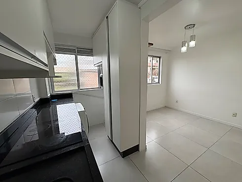 Apartamento 3 Dormitórios, Todo Reformado. Jardim Atlântico/Estreito - Apartamento em Jardim Atlântico, Florianópolis - Foto 3