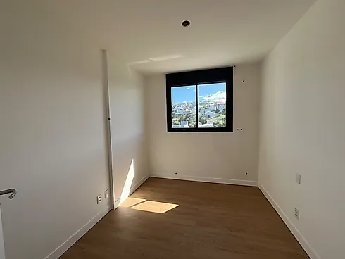 Apartamento 2 Dormitórios sendo 1 Suite no Kobrasol Ii - Foto 10