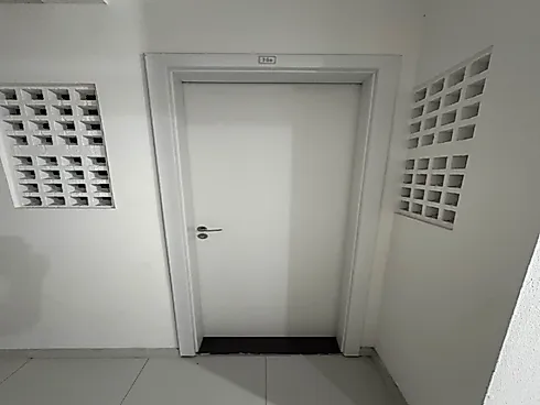 Thumbnail 38