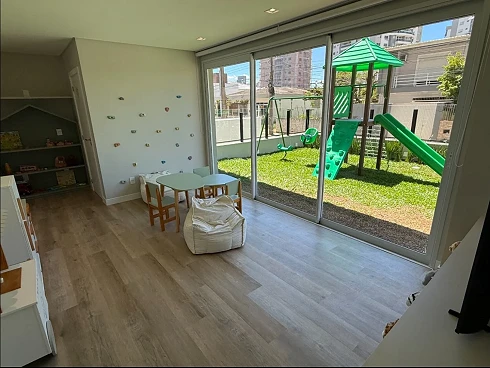 Apartamento 2 Dormitórios - Vista Beira Mar de Barreiros - Foto 22
