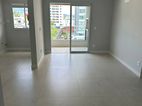 Apartamento 2 Dormitórios - Vista Beira Mar de Barreiros - Foto 6