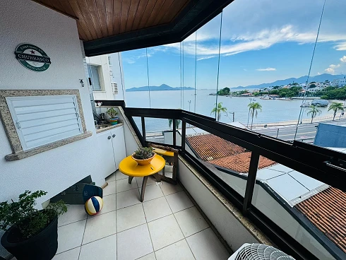 Apartamento em Coqueiros, Florianópolis