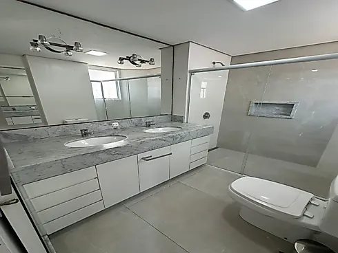 Apartamento em Coqueiros, Florianópolis